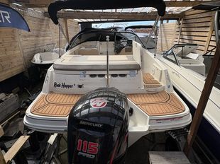 2022 Bayliner VR5 Cuddy Outboard