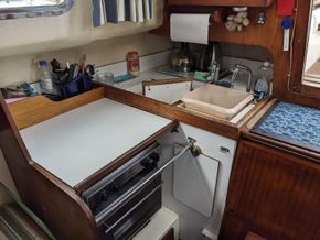 Westerly Longbow  - Galley