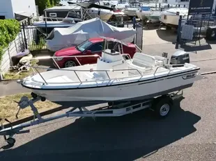 1998 Boston Whaler 17 Outrage