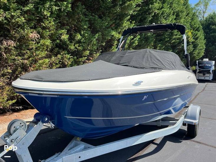 2022 Bayliner vr4