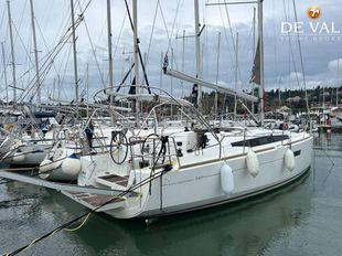 2017 Jeanneau Sun Odyssey 349