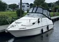 1999 Regal 242 Commodore