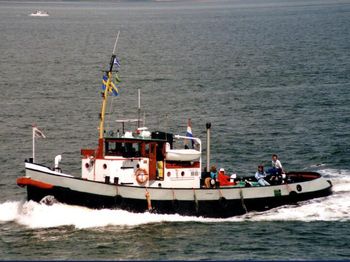 TUG, running condition,liveaboard or PRO