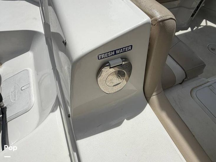 2016 NauticStar 223 DC Sport Deck