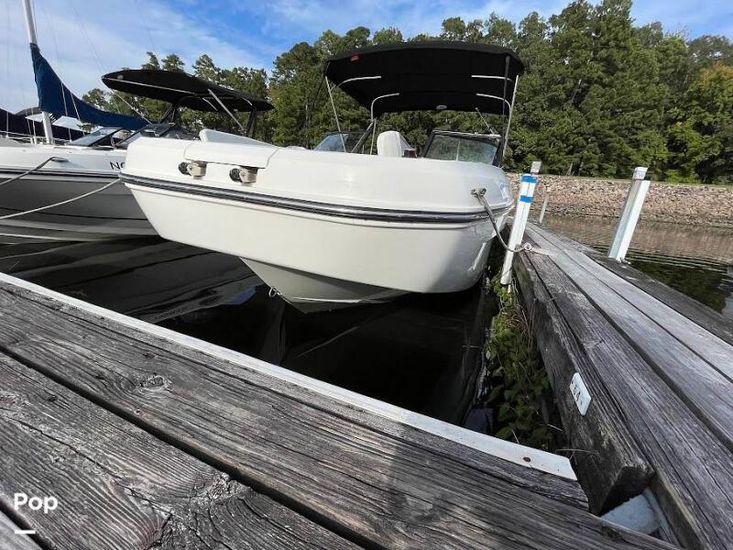 2022 Bayliner 2200 dx