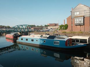 60ft Widebeam with Bristol Mooring