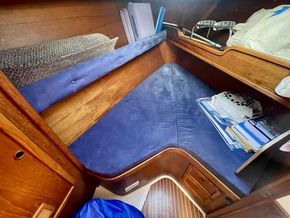 1993 Nauticat 35 34