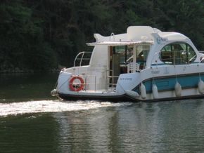 Nicols Estivale Quattro bow thruster fitted in 2022 - Aft Deck