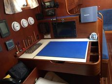 1982 Hallberg-Rassy 42 KETCH