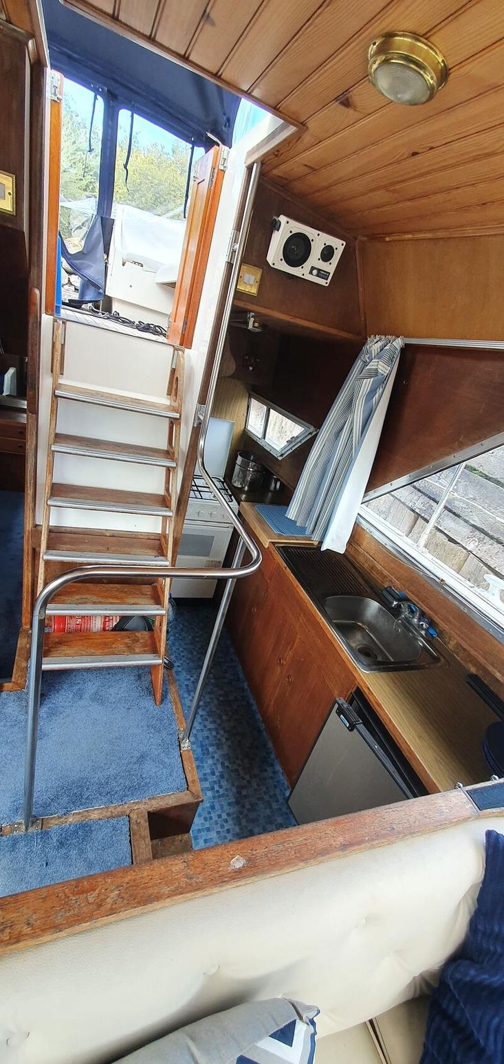 BROOM OCEAN 37
