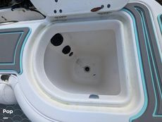 2004 Boston Whaler 240 Outrage