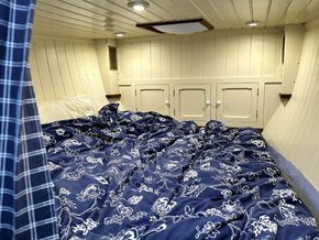 Fwrd Double Bed