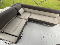 2017 Bayliner Element XR7