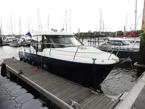 Merry Fisher 895