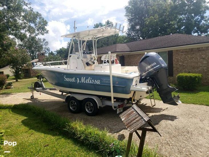 2014 Pioneer 222 sportfish