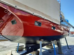 Chinese Junk Triple Masted  - Hull Close Up