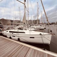 2017 Bavaria Cruiser 37