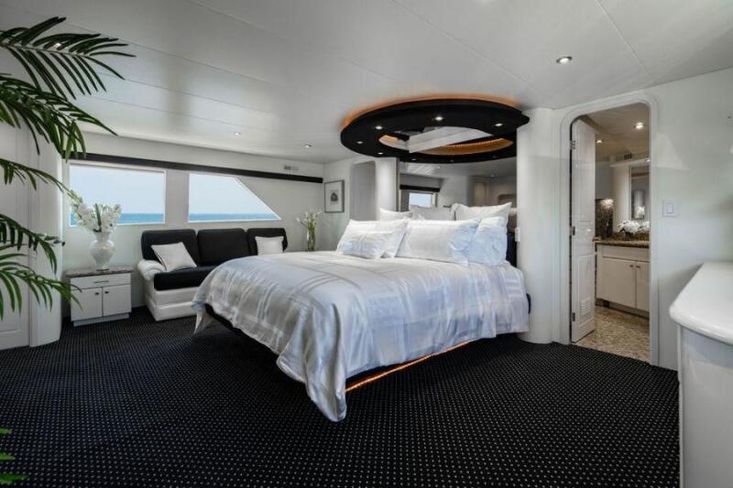 1997 Westport Custom Raised Pilot House