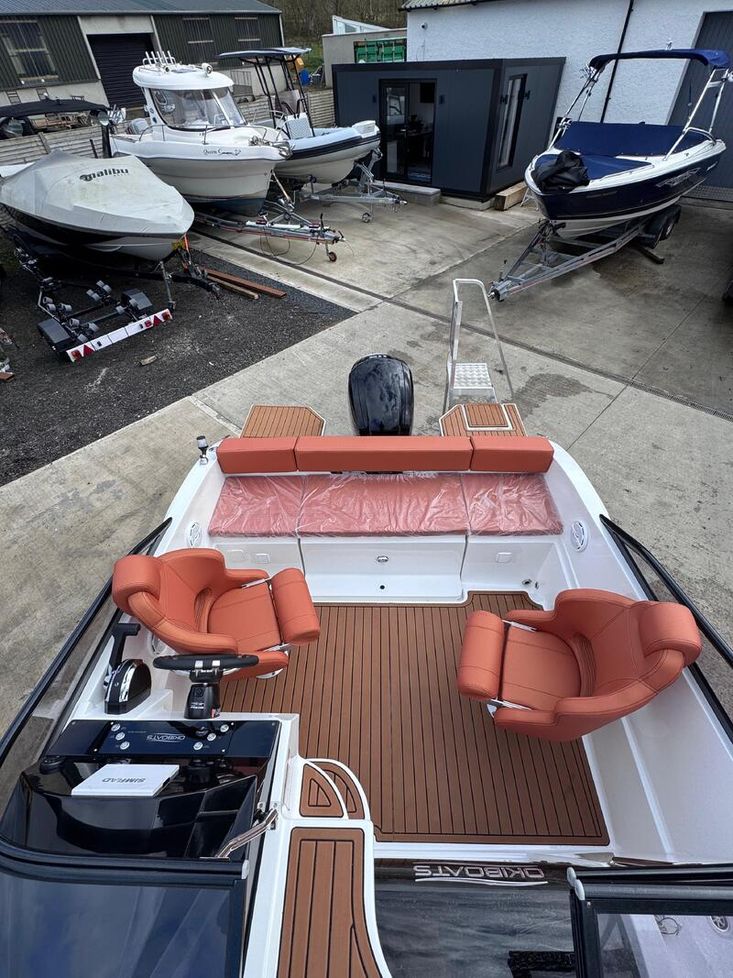 Okiboats Barracuda 585 DC