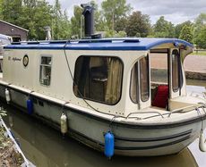 Afanc-23ft 1989 Wilderness Beaver 4 berth trail boat.