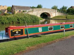 Marsh Owl 70ft 2010 10 berth cruiser stern narrowboat