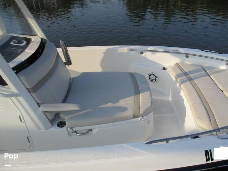 2023 Boston Whaler dauntless 230