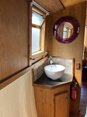 Bathroom sink 