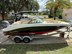 2016 NauticStar 223 DC Sport Deck