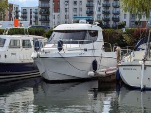 2006 Rodman 810