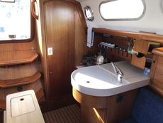Delphia 29 swing keel yacht
