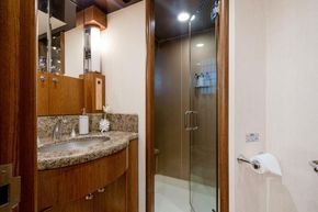 Starboard Guest Cabin Ensuite
