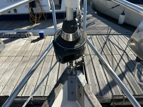 Hallberg Rassy 31 Monsun - Stemhead/Furling