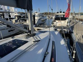 2015 Bavaria Cruiser 37 6