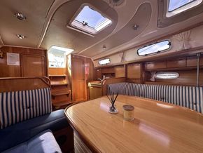 2007 Bavaria 37 Cruiser 35