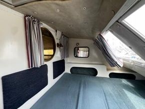 Main front double cabin