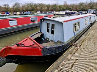 Montgomery Navigator-55ft 2004 Maestermyn Marine 4 berth cruiser stern