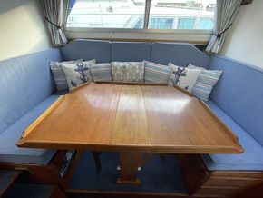 Seamaster 30  - Saloon