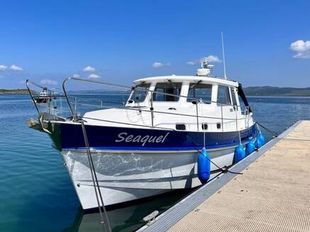 2000 Hardy Marine 32 Commander
