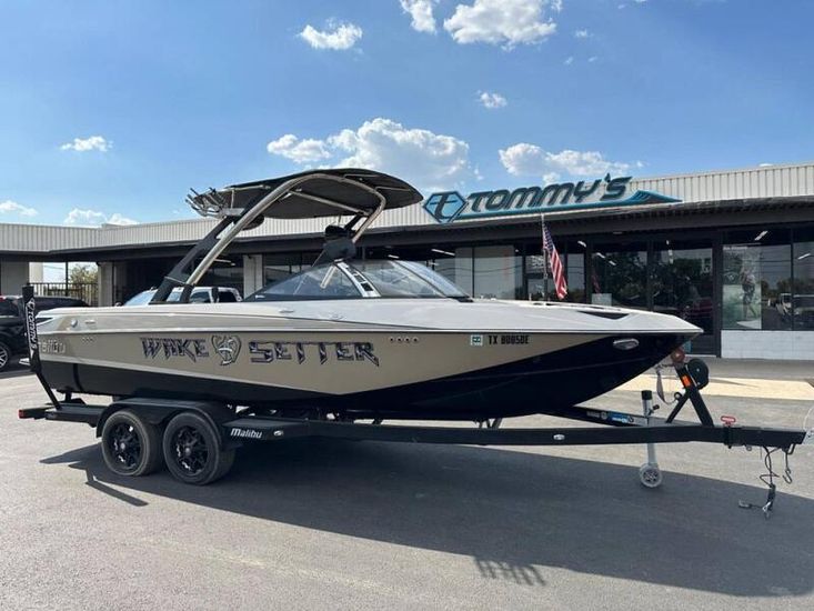 2012 Malibu 23 lsv