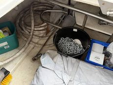 2000 Hardy Marine 32 Commander