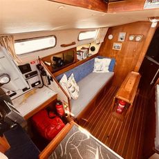1981 Westerly Konsort 29 (Twin Keel)