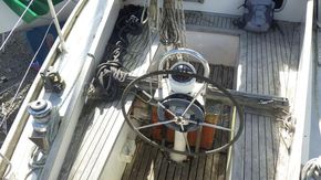 Hartley  39 Sailing yacht - Helm