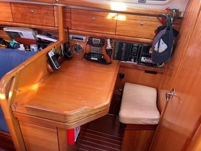 2006 Bavaria Cruiser 30 17