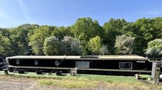 Stunning Collingwood Widebeam with mooring subject to owner approval