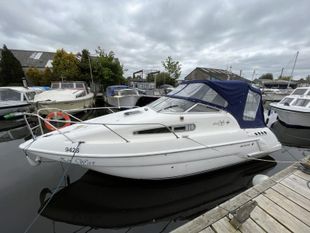 Sealine 240 Senator
