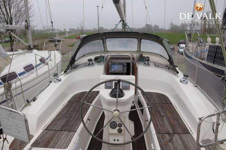 2011 Bavaria Cruiser 36