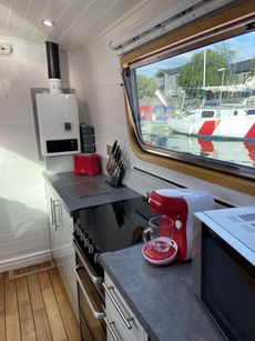 50ft Cruiser stern narrow boat