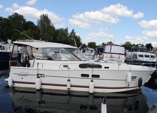 YACHTS DELPHIA "LA THETYS"