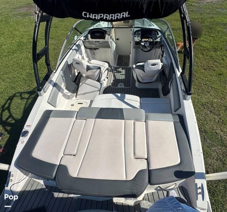 2019 Chaparral h2o 21 sport