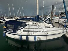 Moody 30 *New Engine, canvas & Nav Upgrades*